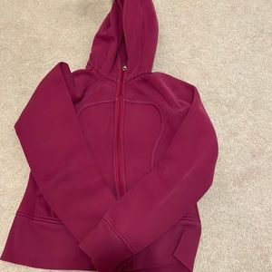 Lululemon hoodie in great condition size 8